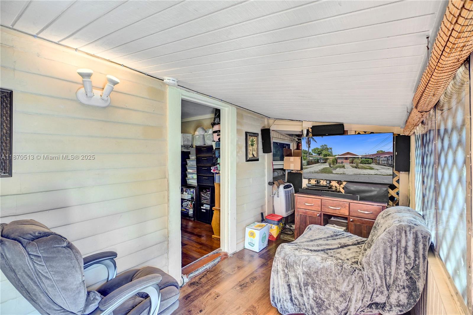 See details / 1558 sq. ft. $ 2025-09-02 0 Photo