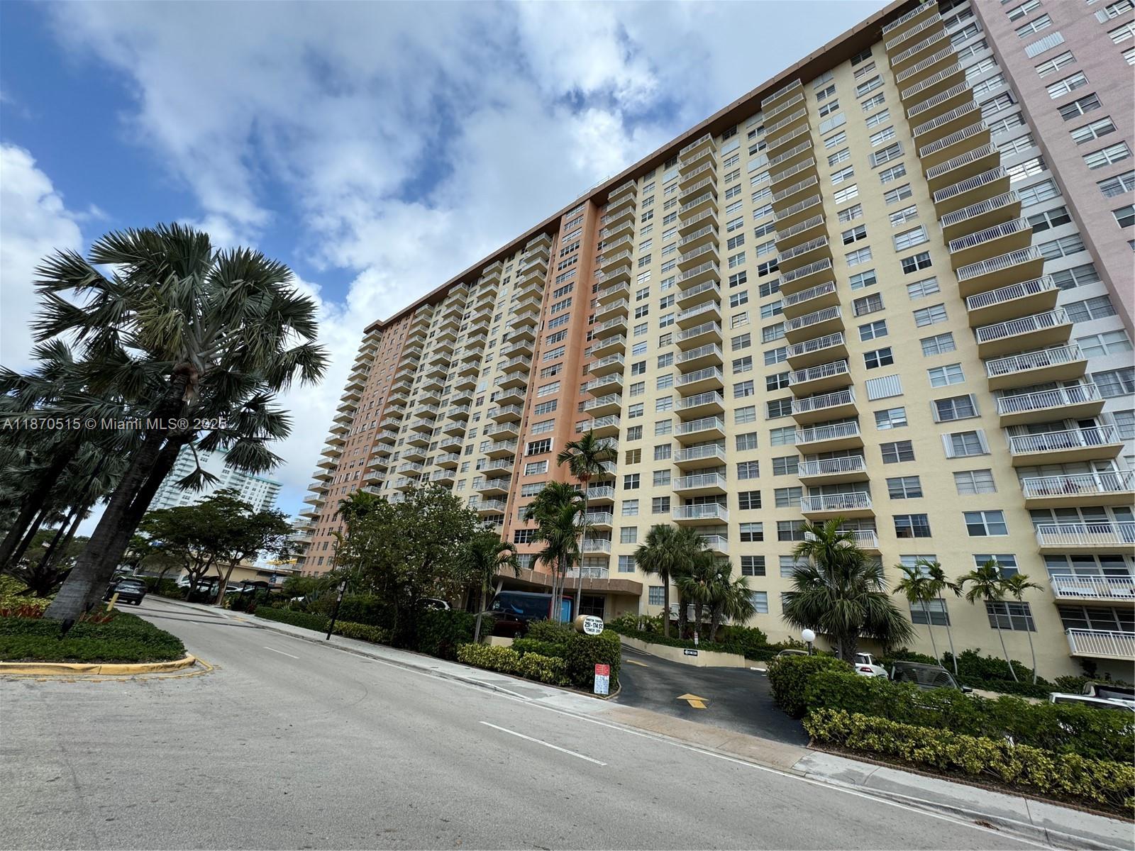 515 1 / 2 943 sq. ft. $ 2025-09-02 0 Photo