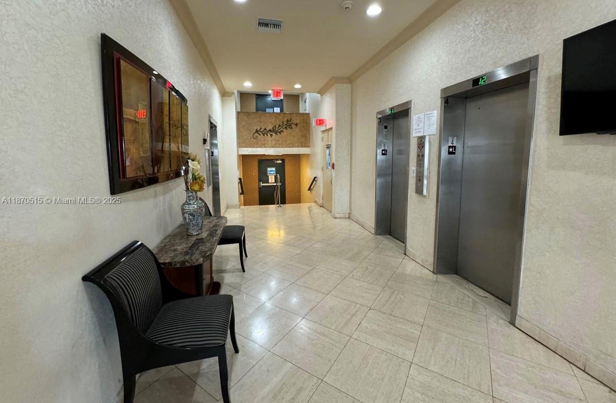 515 1 / 2 943 sq. ft. $ 2025-09-02 0 Photo