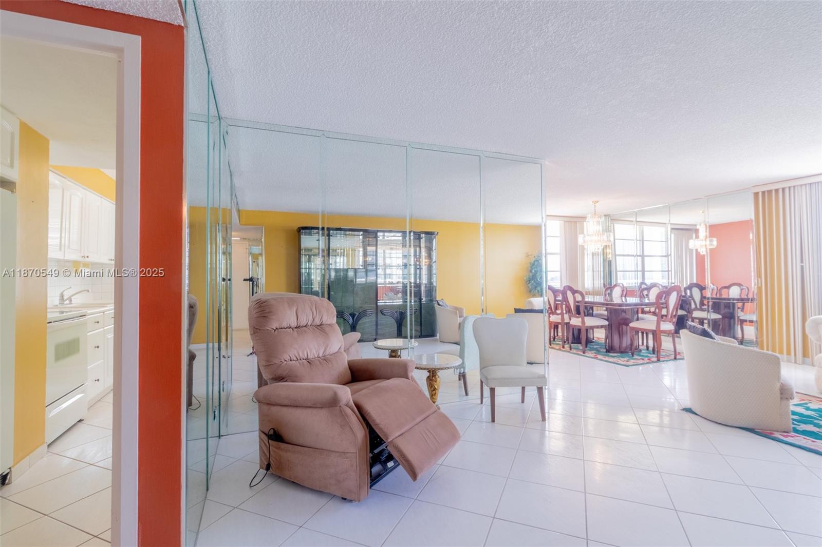 1605 2 / 2 1789 sq. ft. $ 2025-09-02 0 Photo