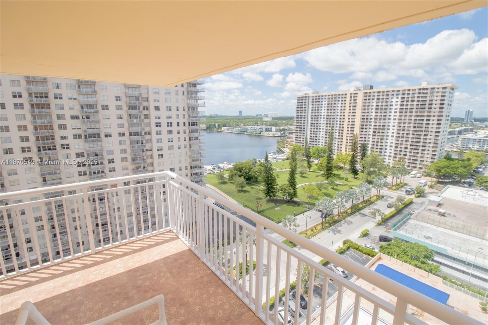 1605 2 / 2 1789 sq. ft. $ 2025-09-02 0 Photo