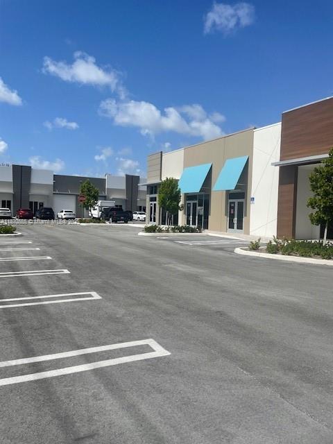 130  /   sq. ft. $ 2025-09-02 0 Photo