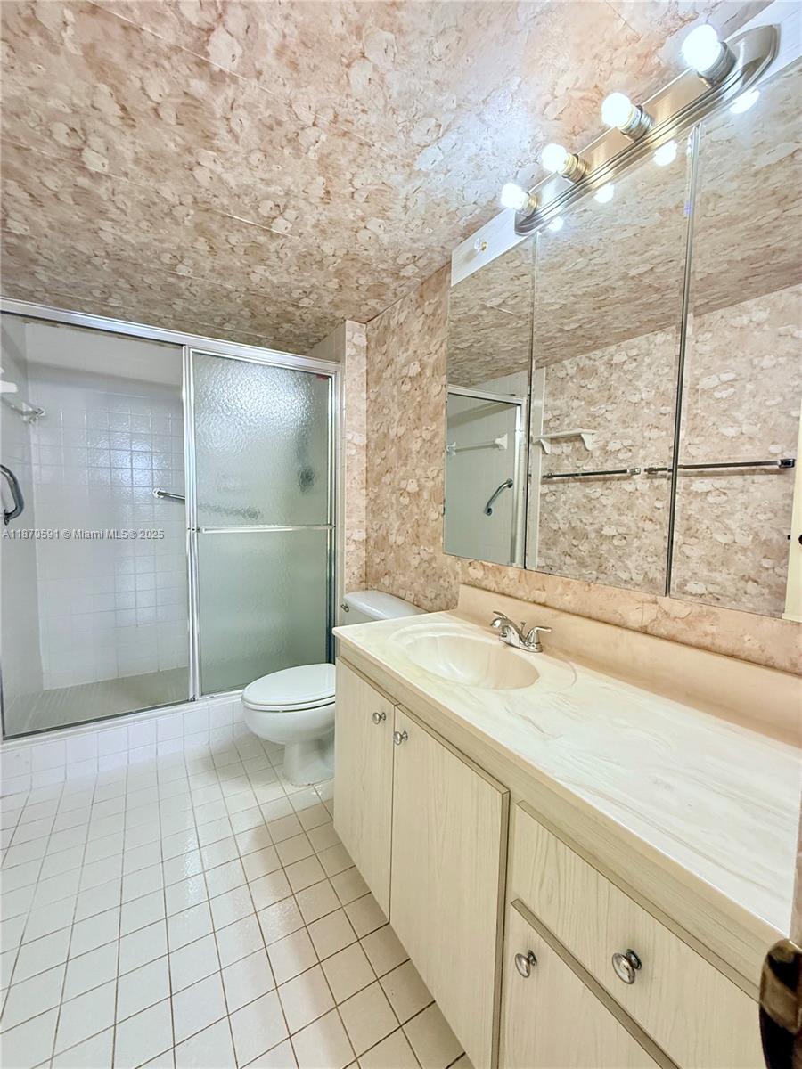 Photo of 600 Three Islands Blvd  #1707, Hallandale Beach, Florida, 33009 - 
