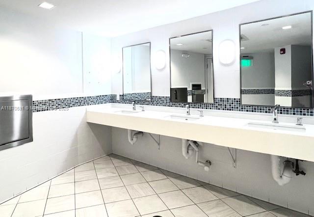 Photo of 600 Three Islands Blvd  #1707, Hallandale Beach, Florida, 33009 - 