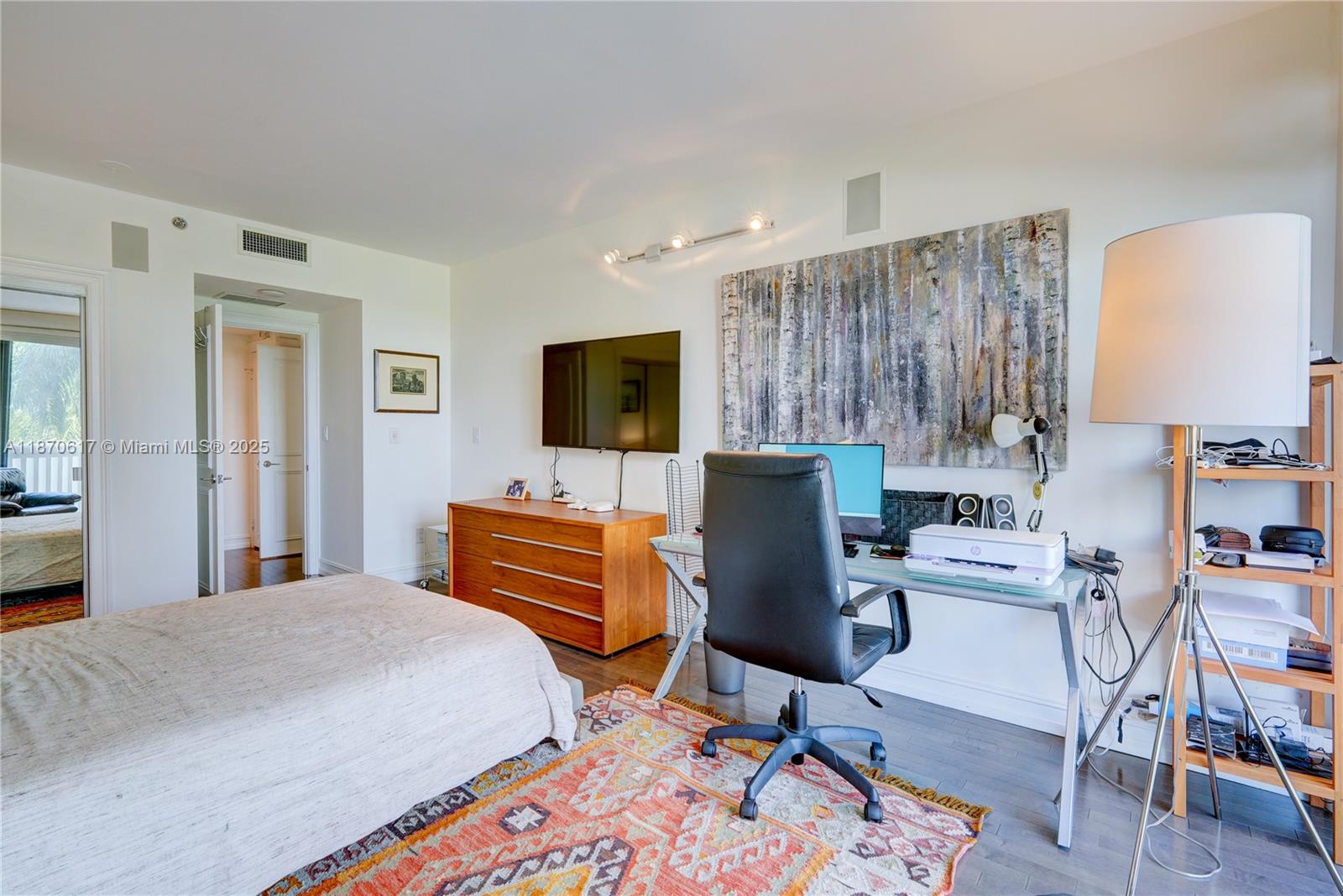 710 2 / 2 1750 sq. ft. $ 2025-09-02 0 Photo
