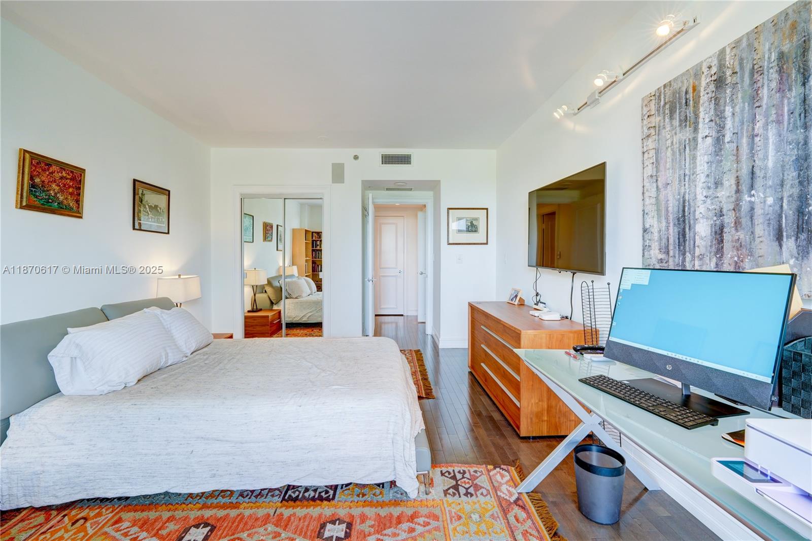 710 2 / 2 1750 sq. ft. $ 2025-09-02 0 Photo