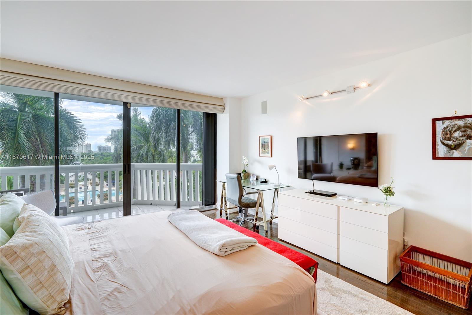 710 2 / 2 1750 sq. ft. $ 2025-09-02 0 Photo