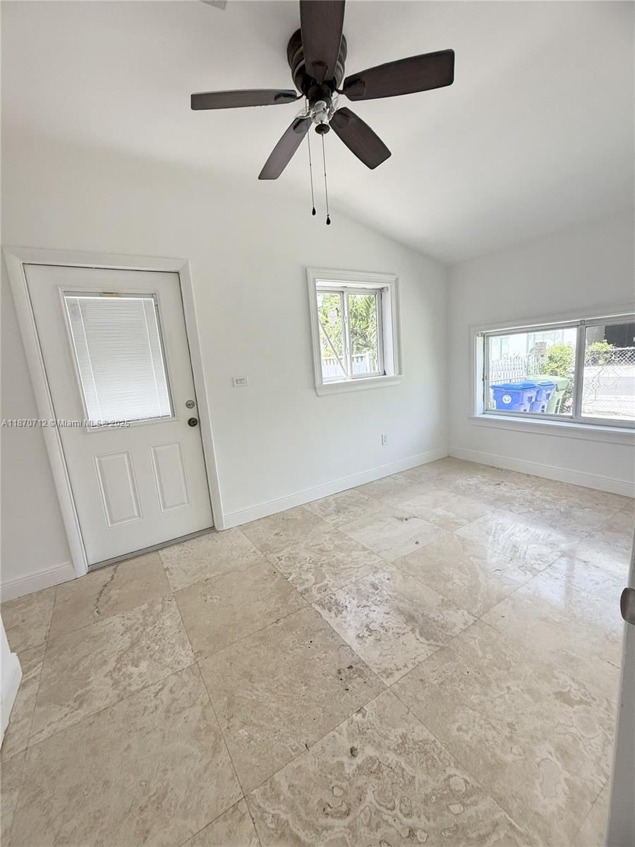 See details / 1825 sq. ft. $ 2025-09-02 0 Photo
