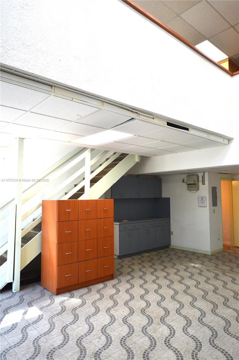 See details 8 / sq. ft. $ 2025-09-02 0 Photo