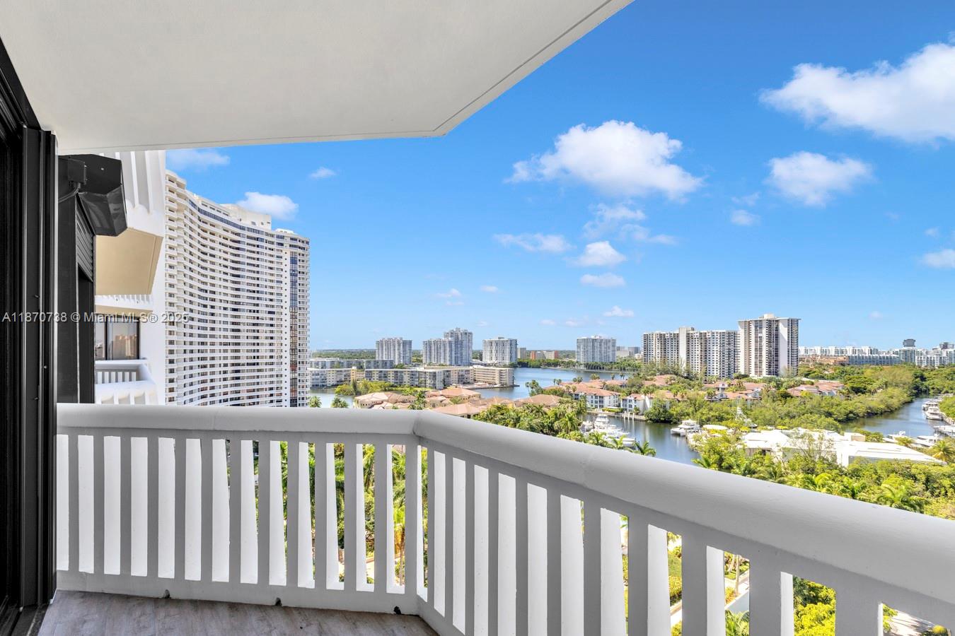 1405 2 / 2 1750 sq. ft. $ 2025-09-02 0 Photo