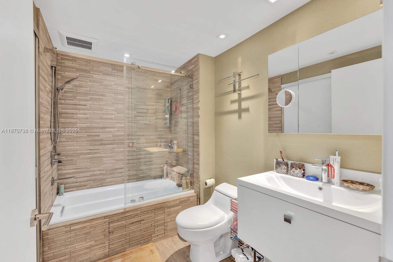 1405 2 / 2 1750 sq. ft. $ 2025-09-02 0 Photo