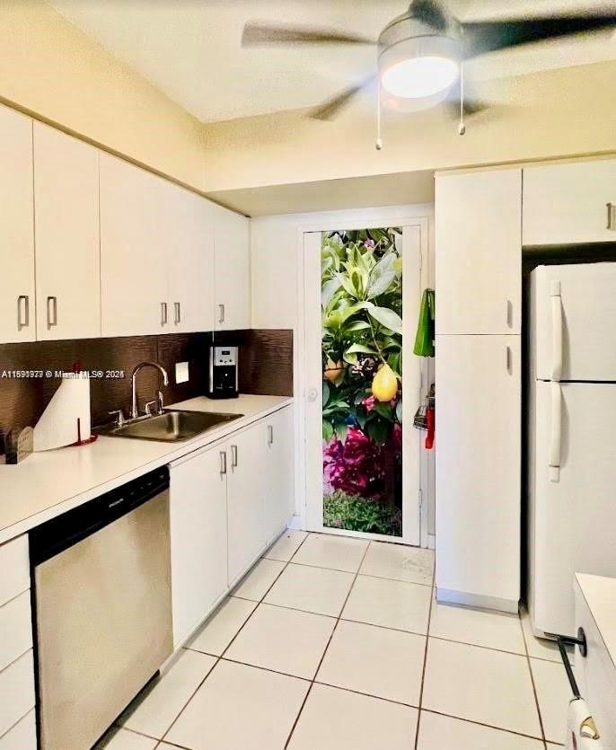 Photo of 3505 Ocean Dr  #911, Hollywood, Florida, 33019 - 