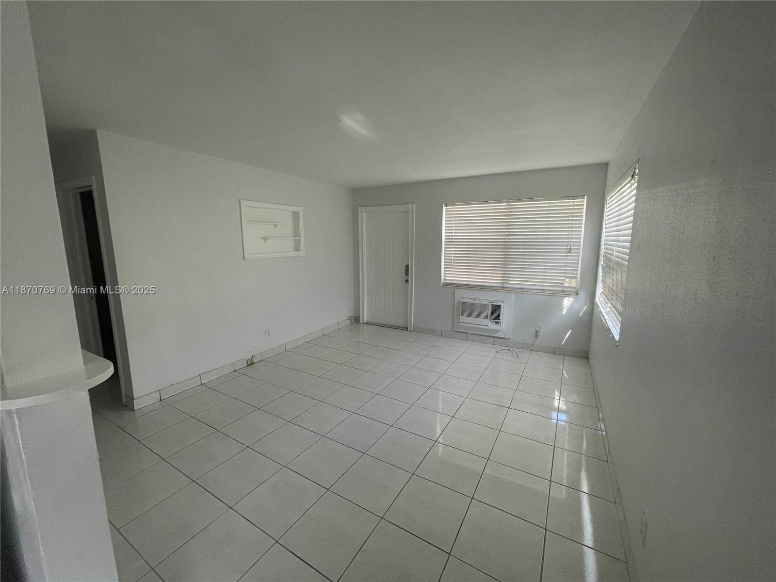 See details / 2028 sq. ft. $ 2025-09-02 0 Photo