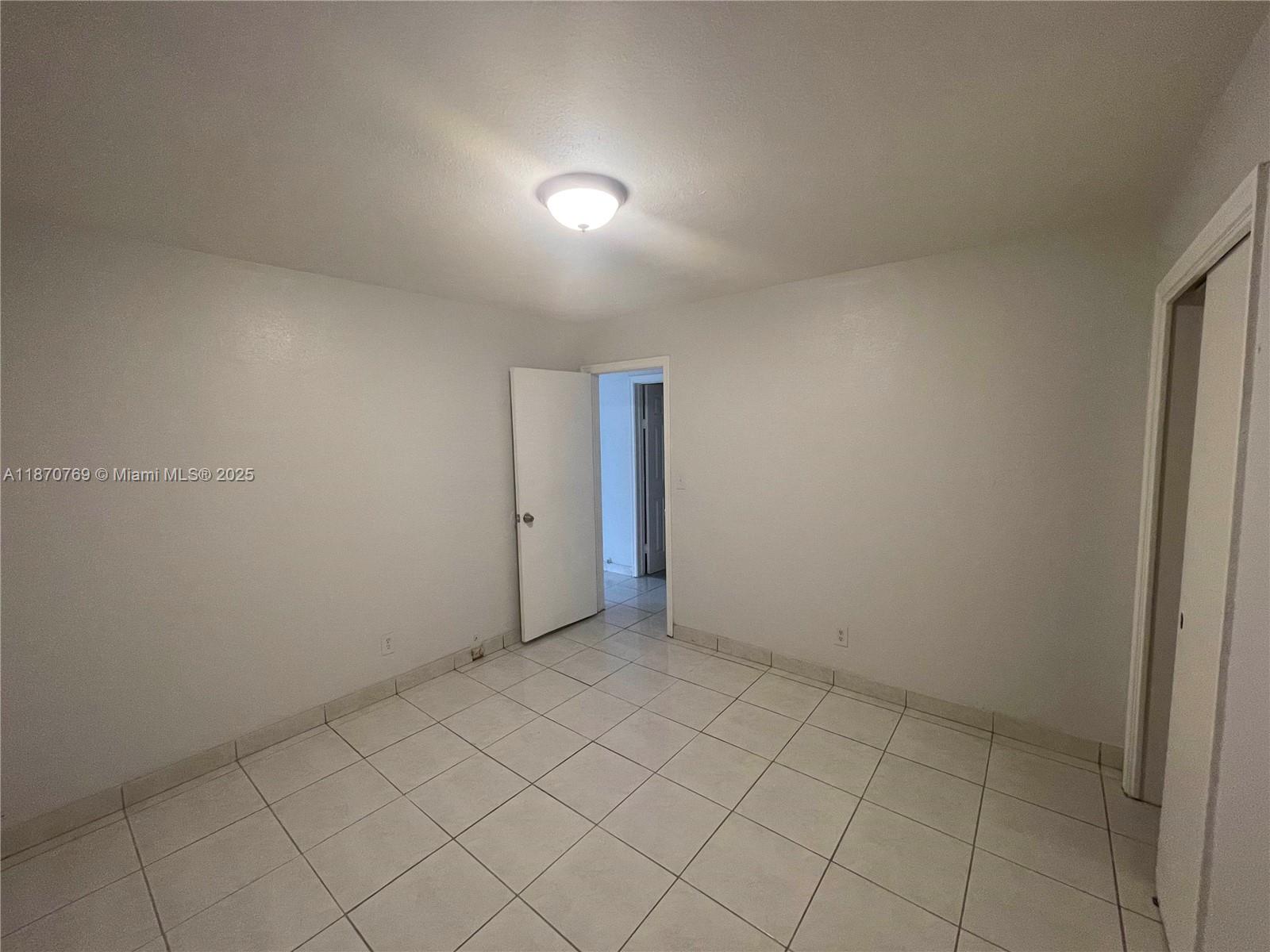 See details / 2028 sq. ft. $ 2025-09-02 0 Photo