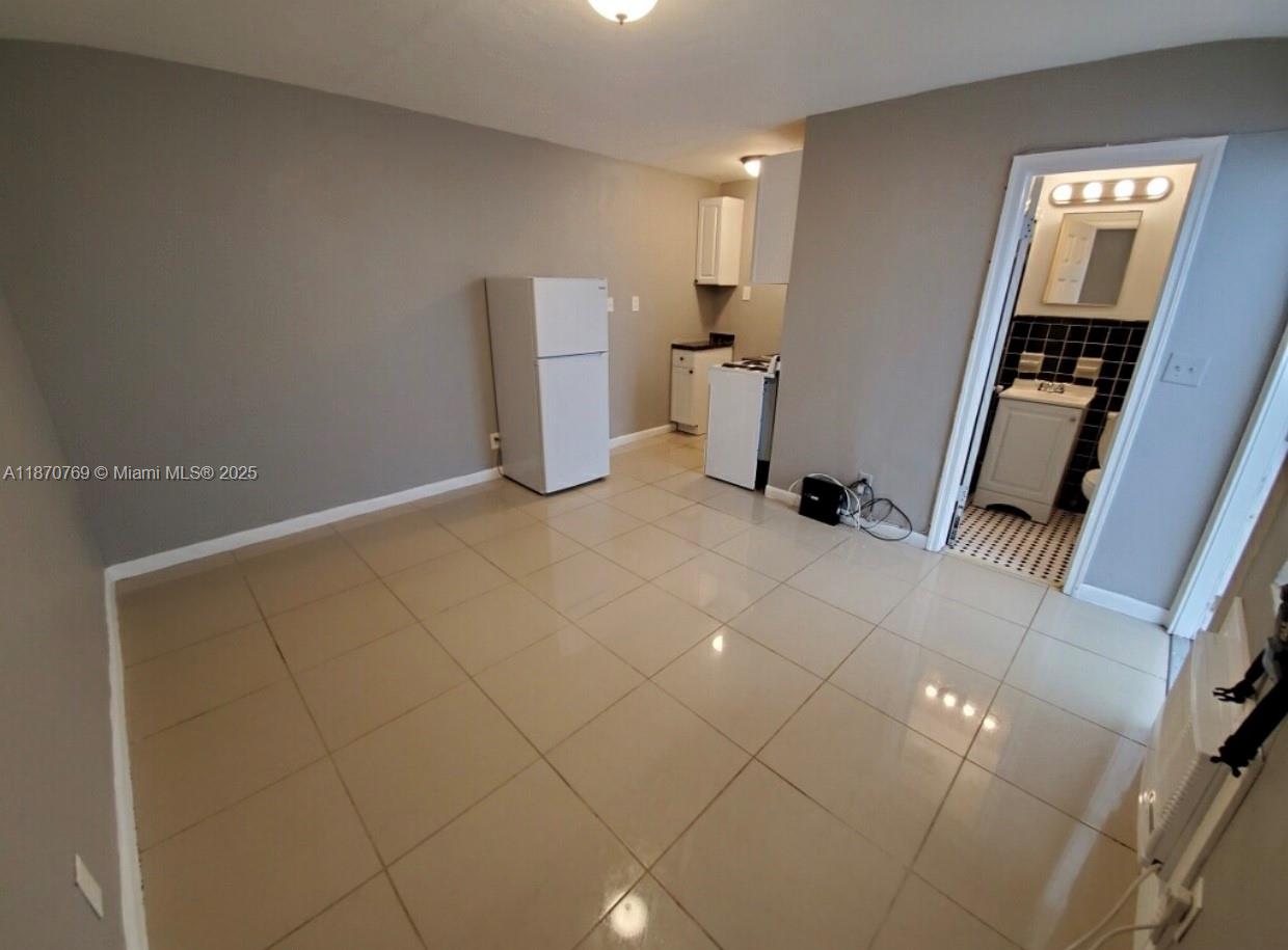 See details / 2028 sq. ft. $ 2025-09-02 0 Photo