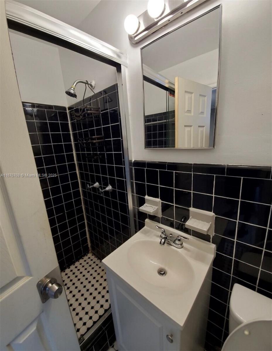 See details / 2028 sq. ft. $ 2025-09-02 0 Photo