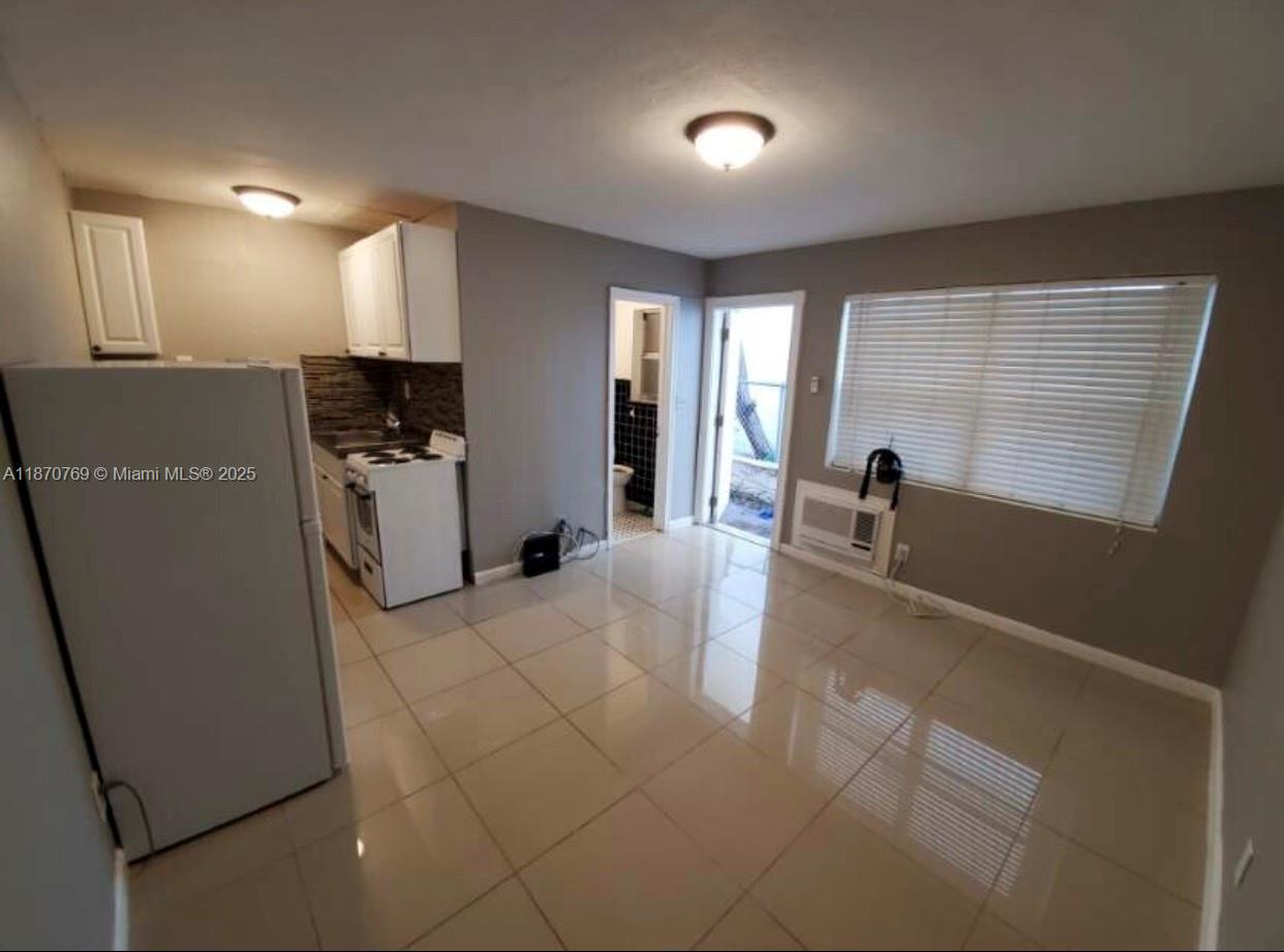 See details / 2028 sq. ft. $ 2025-09-02 0 Photo