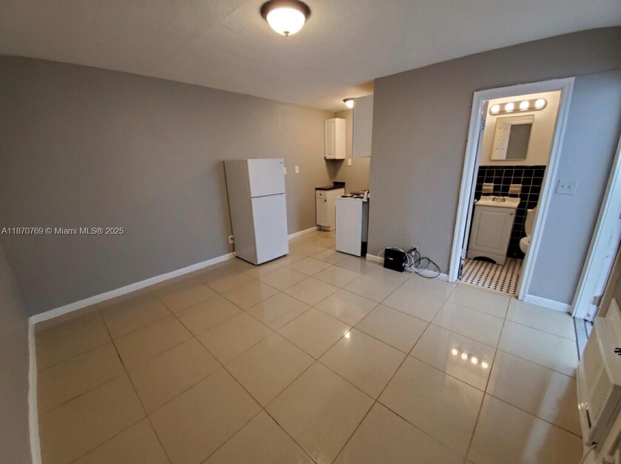 See details / 2028 sq. ft. $ 2025-09-02 0 Photo