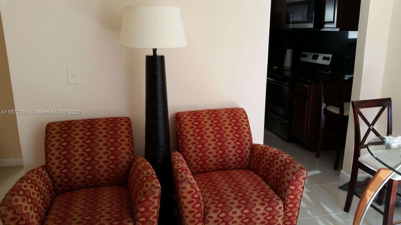 See details / 2028 sq. ft. $ 2025-09-02 0 Photo