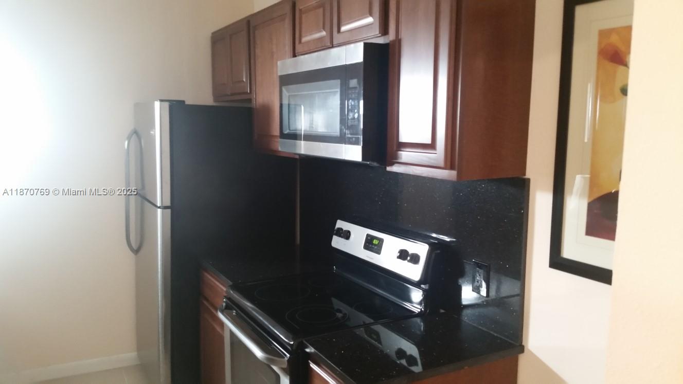See details / 2028 sq. ft. $ 2025-09-02 0 Photo