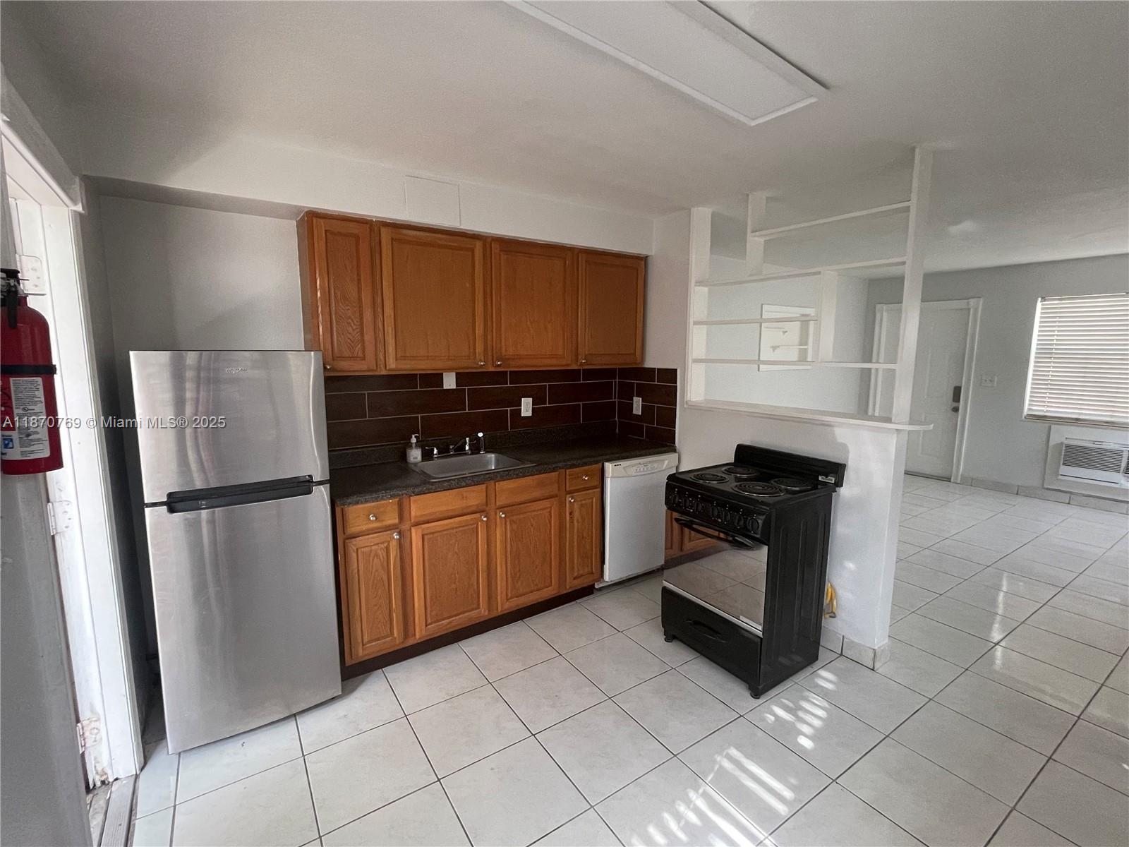 See details / 2028 sq. ft. $ 2025-09-02 0 Photo