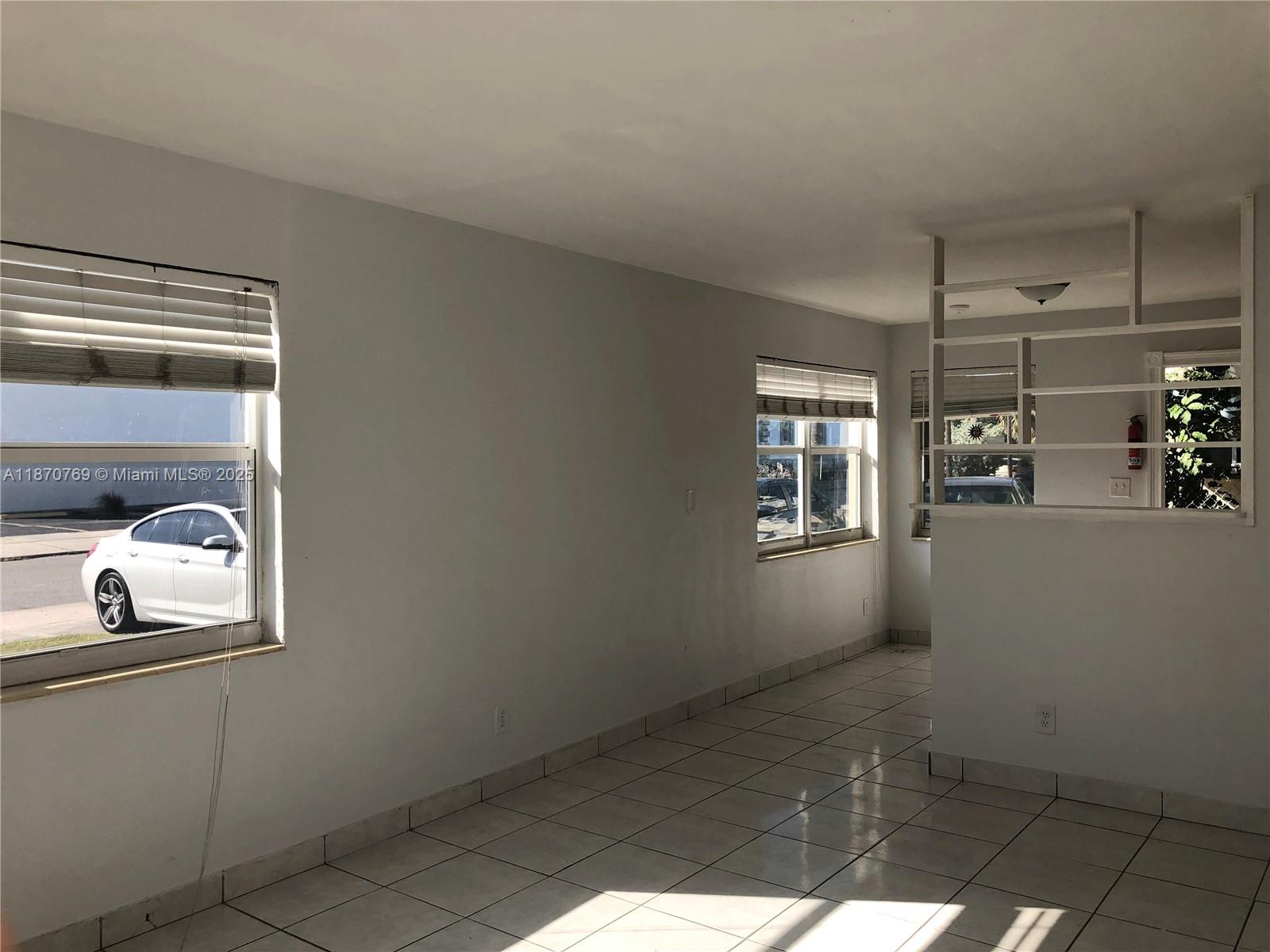 See details / 2028 sq. ft. $ 2025-09-02 0 Photo