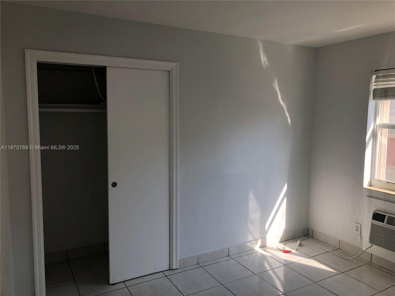 See details / 2028 sq. ft. $ 2025-09-02 0 Photo