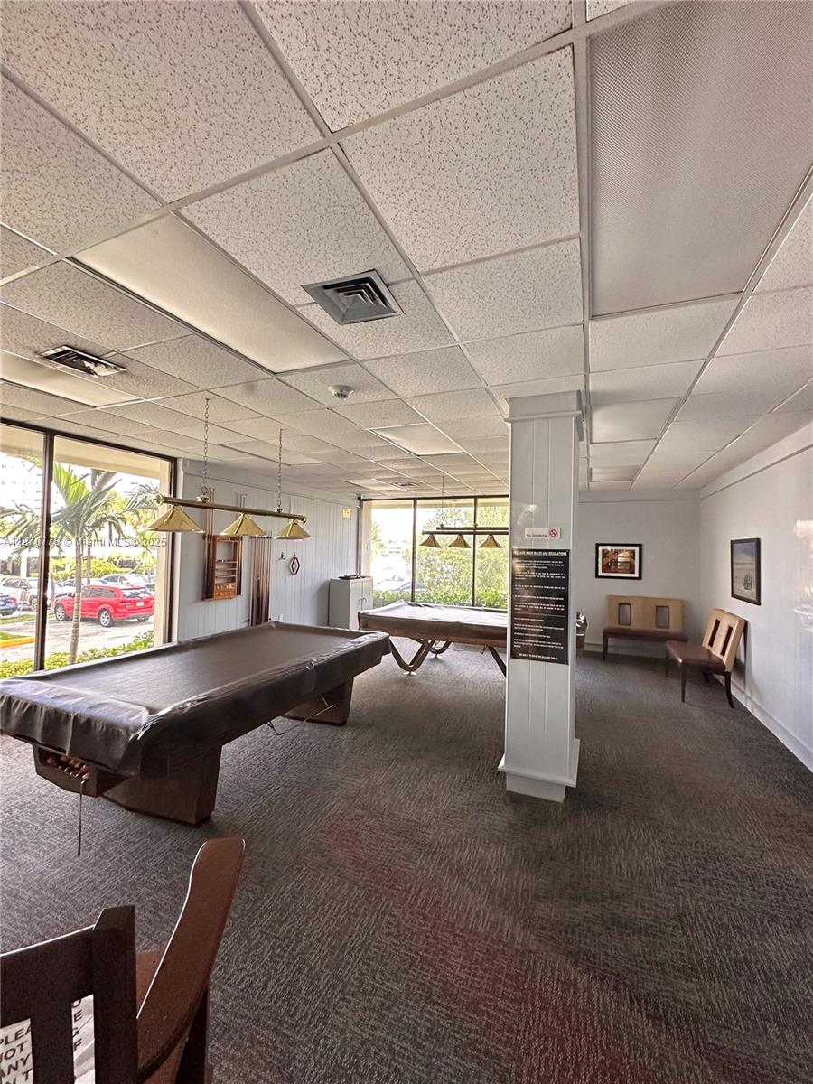 See details 701 1 / 2 762 sq. ft. $ 2025-09-16 0 Photo