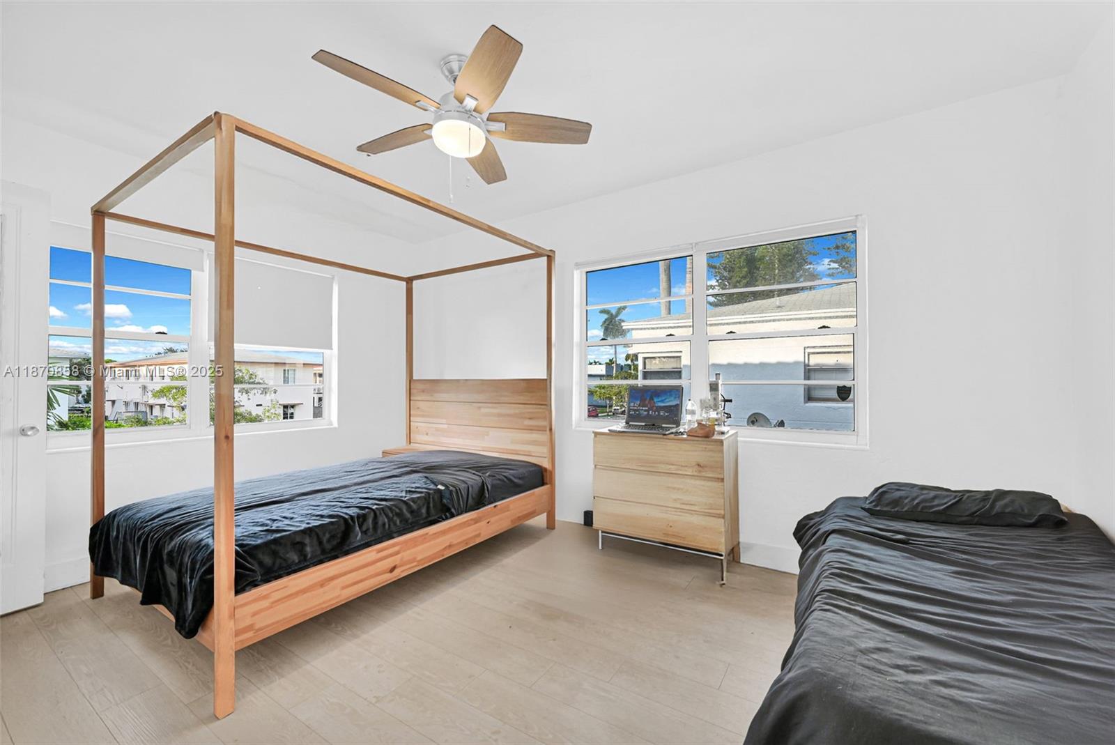  /  3784 sq. ft. $ 2025-09-02 0 Photo