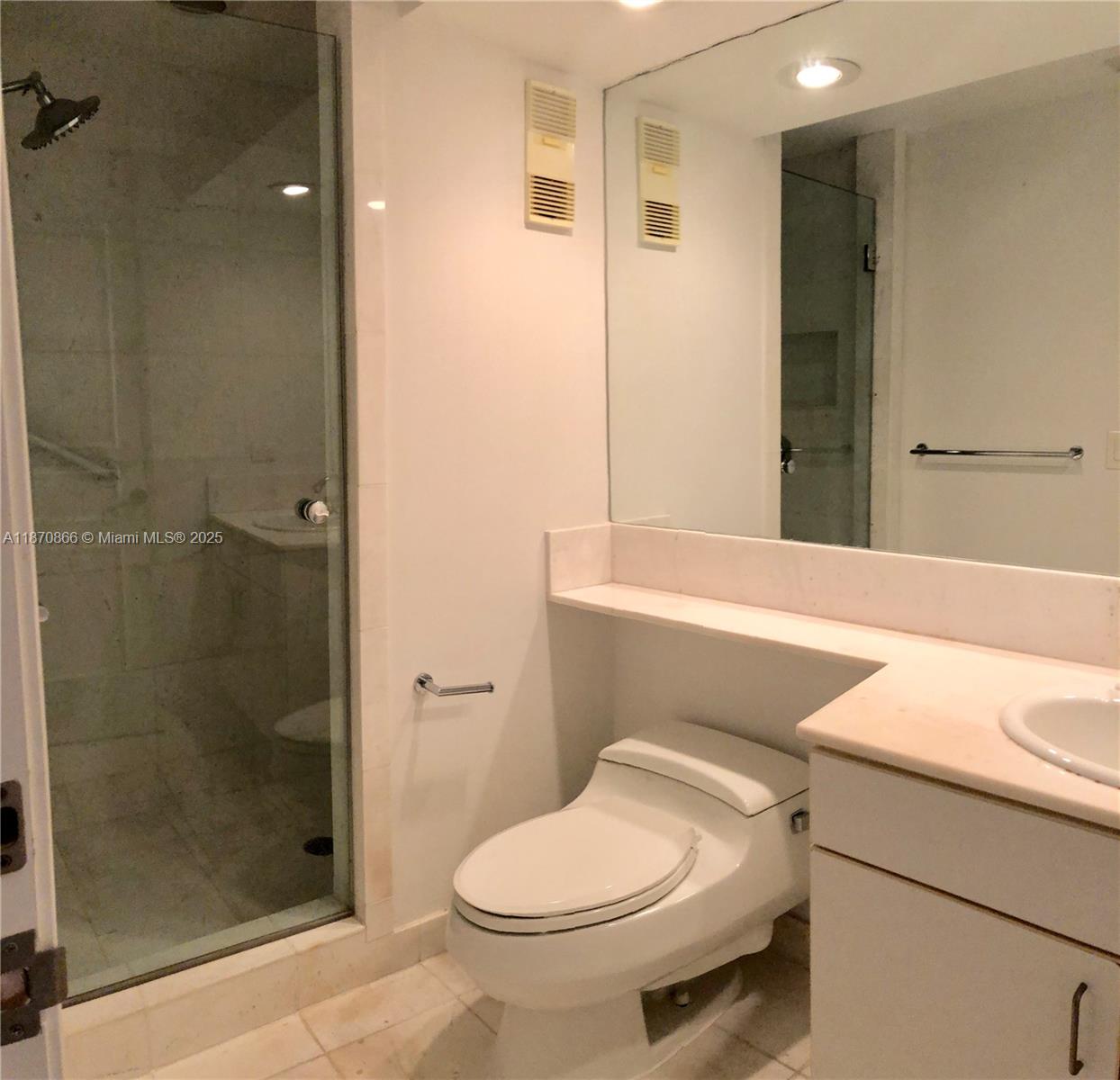 902 2 / 2 1910 sq. ft. $ 2025-09-08 0 Photo