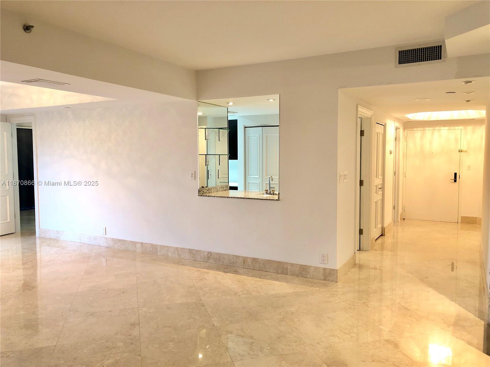 902 2 / 2 1910 sq. ft. $ 2025-09-08 0 Photo
