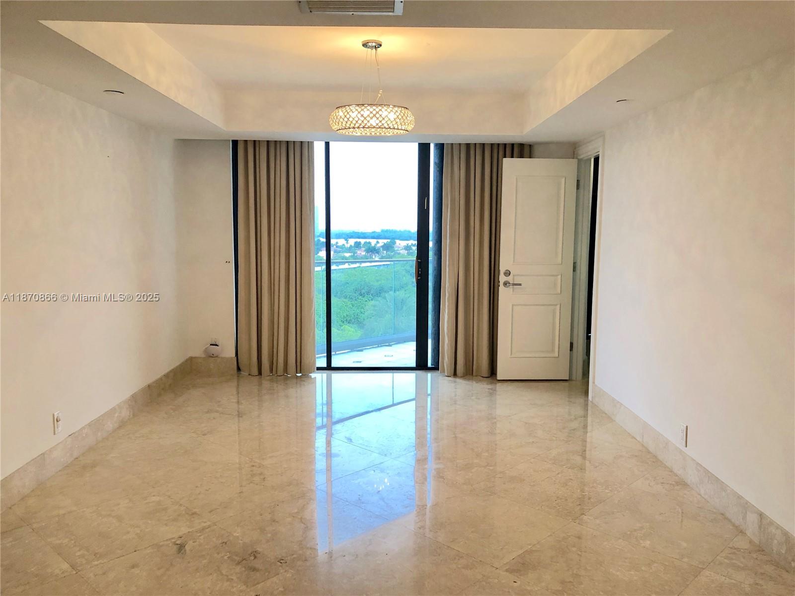 902 2 / 2 1910 sq. ft. $ 2025-09-08 0 Photo