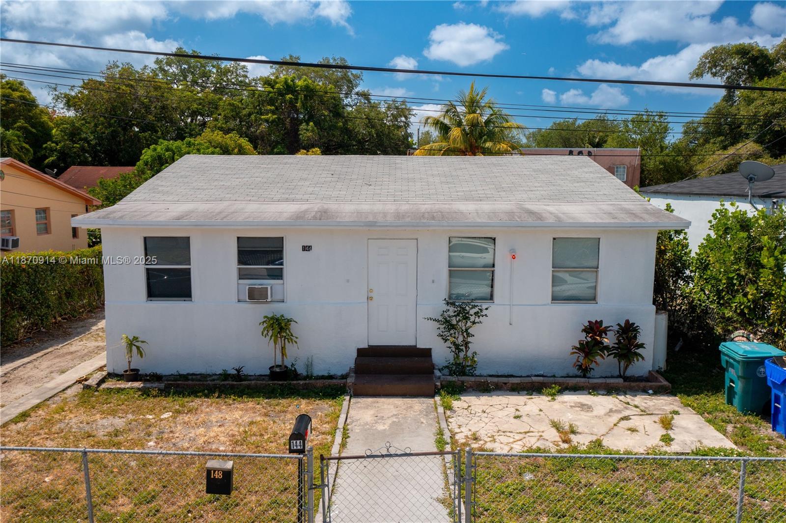 See details / 2318 sq. ft. $ 2025-09-02 0 Photo