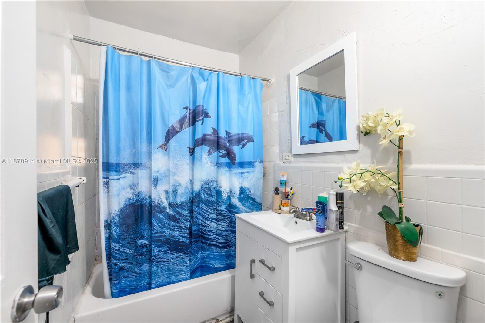 See details / 2318 sq. ft. $ 2025-09-02 0 Photo