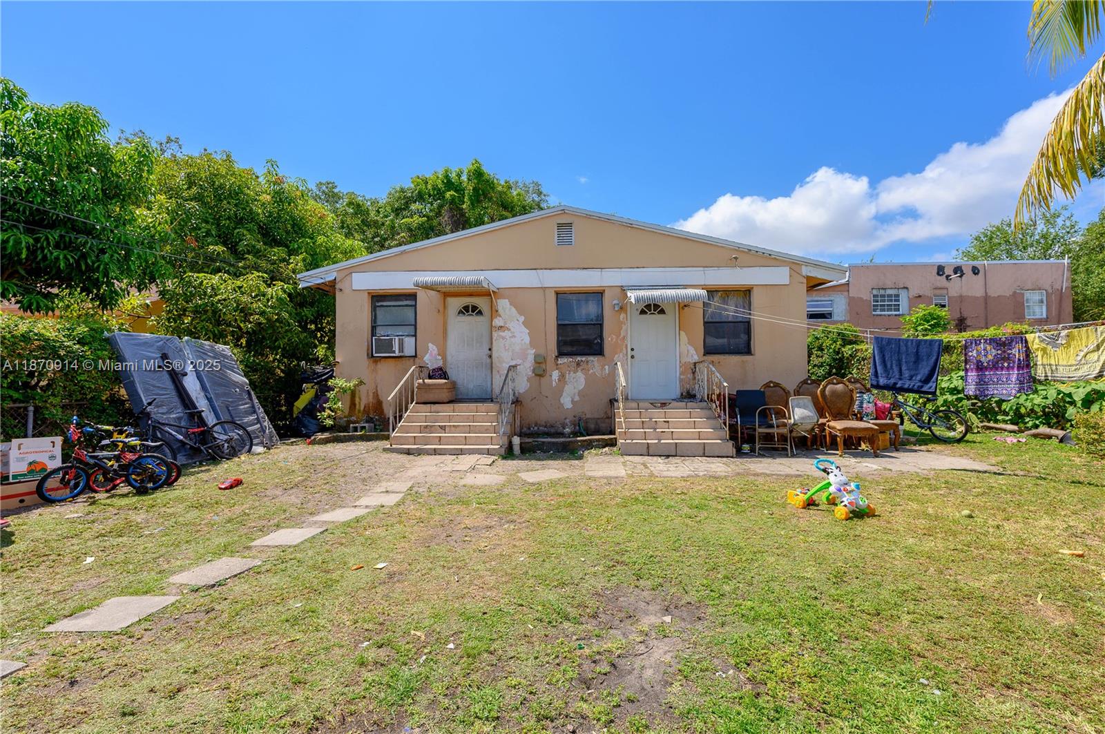 See details / 2318 sq. ft. $ 2025-09-02 0 Photo