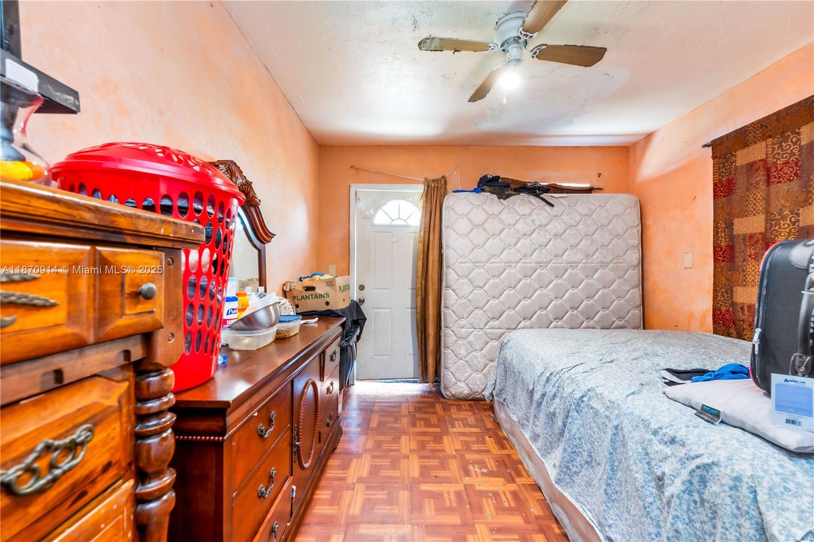 See details / 2318 sq. ft. $ 2025-09-02 0 Photo