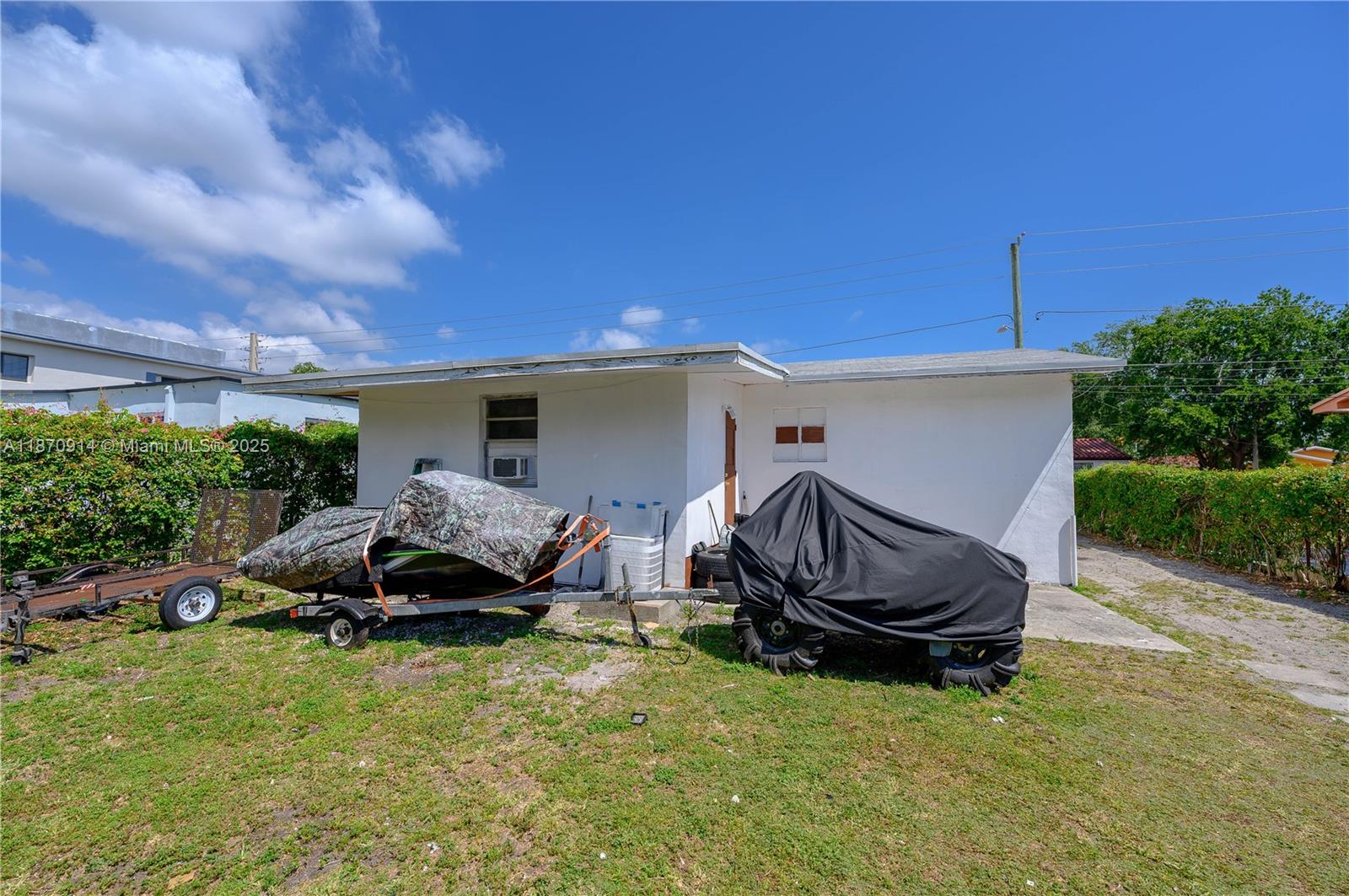 See details / 2318 sq. ft. $ 2025-09-02 0 Photo