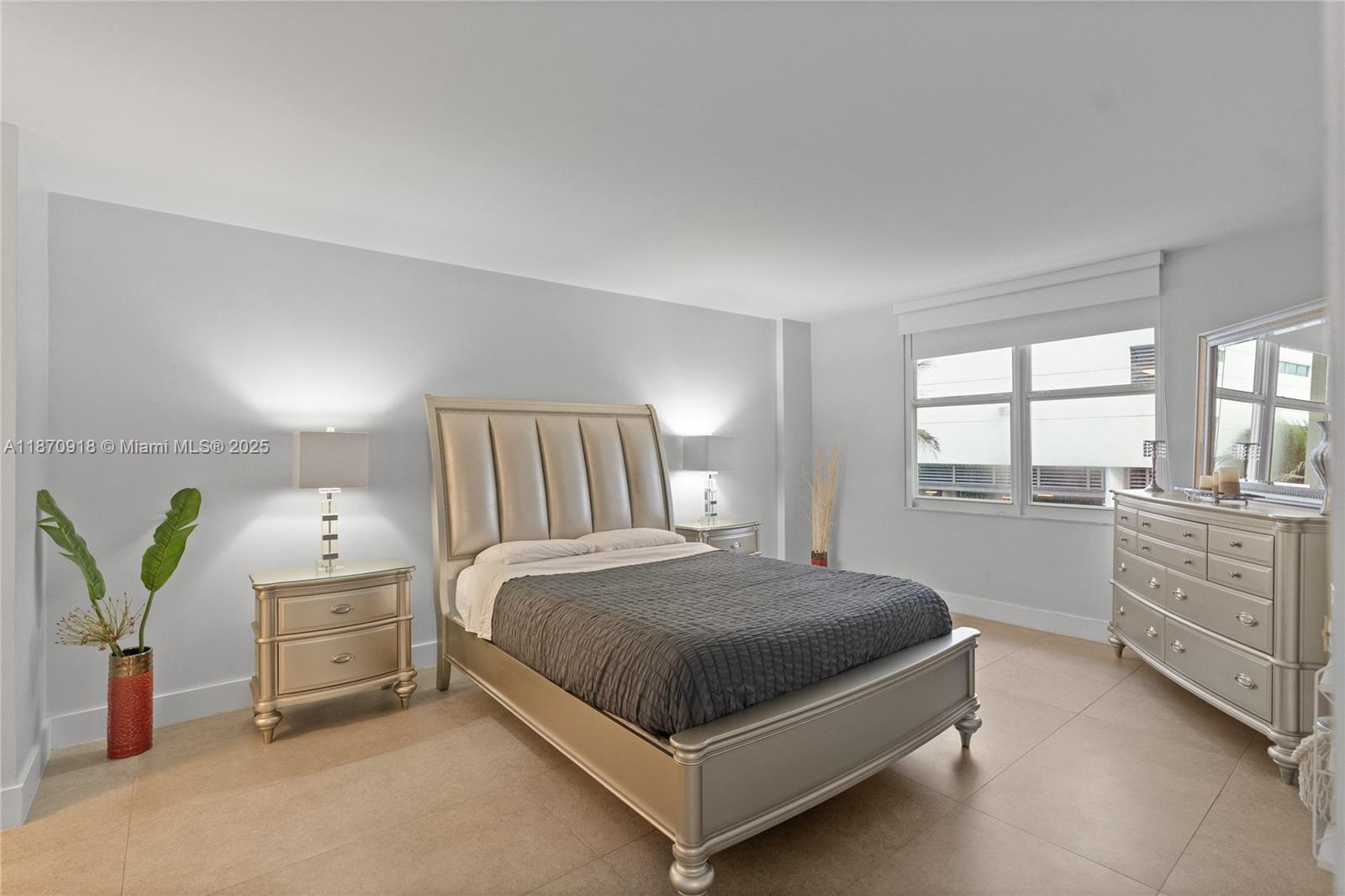 Photo of 3725 Ocean Dr  #311, Hollywood, Florida, 33019 - 
