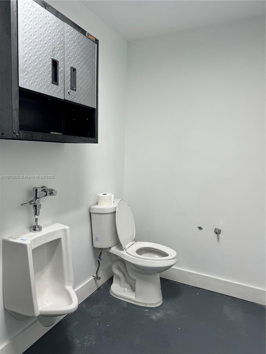 See details / sq. ft. $ 2025-09-02 0 Photo