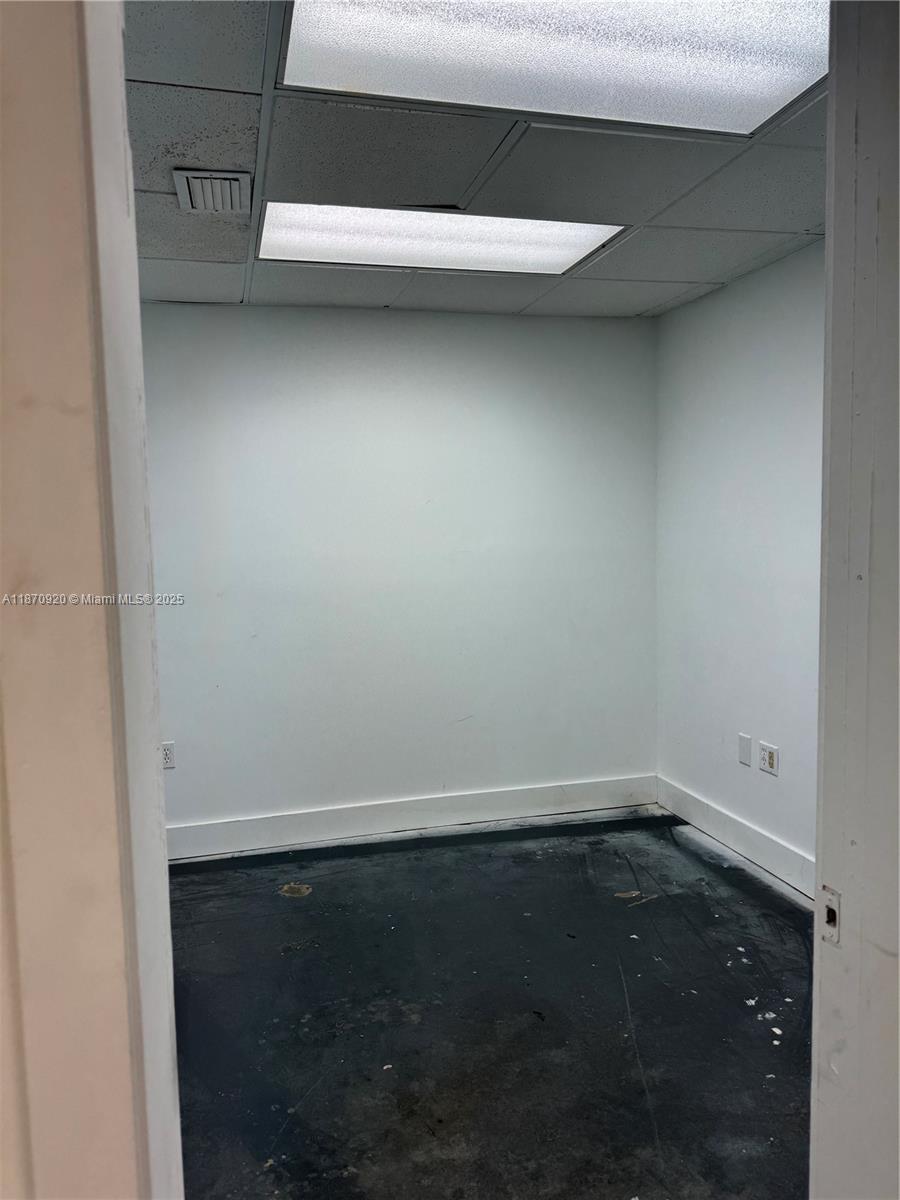 See details / sq. ft. $ 2025-09-02 0 Photo