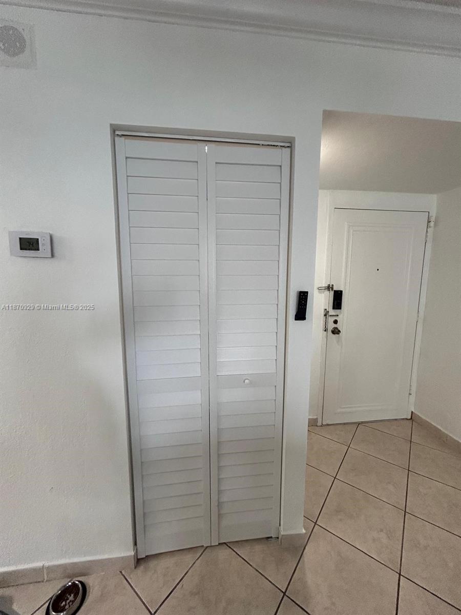 Photo of 3725 Ocean Dr  #1116, Hollywood, Florida, 33019 - 