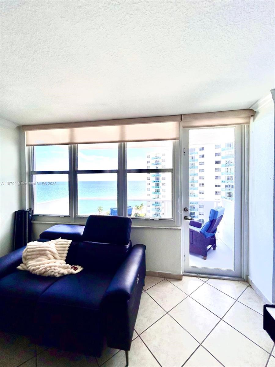 Photo of 3725 Ocean Dr  #1116, Hollywood, Florida, 33019 - 