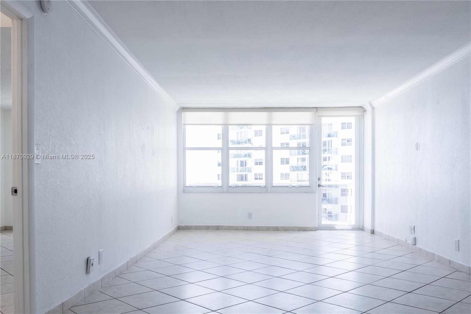 Photo of 3725 Ocean Dr  #1116, Hollywood, Florida, 33019 - 