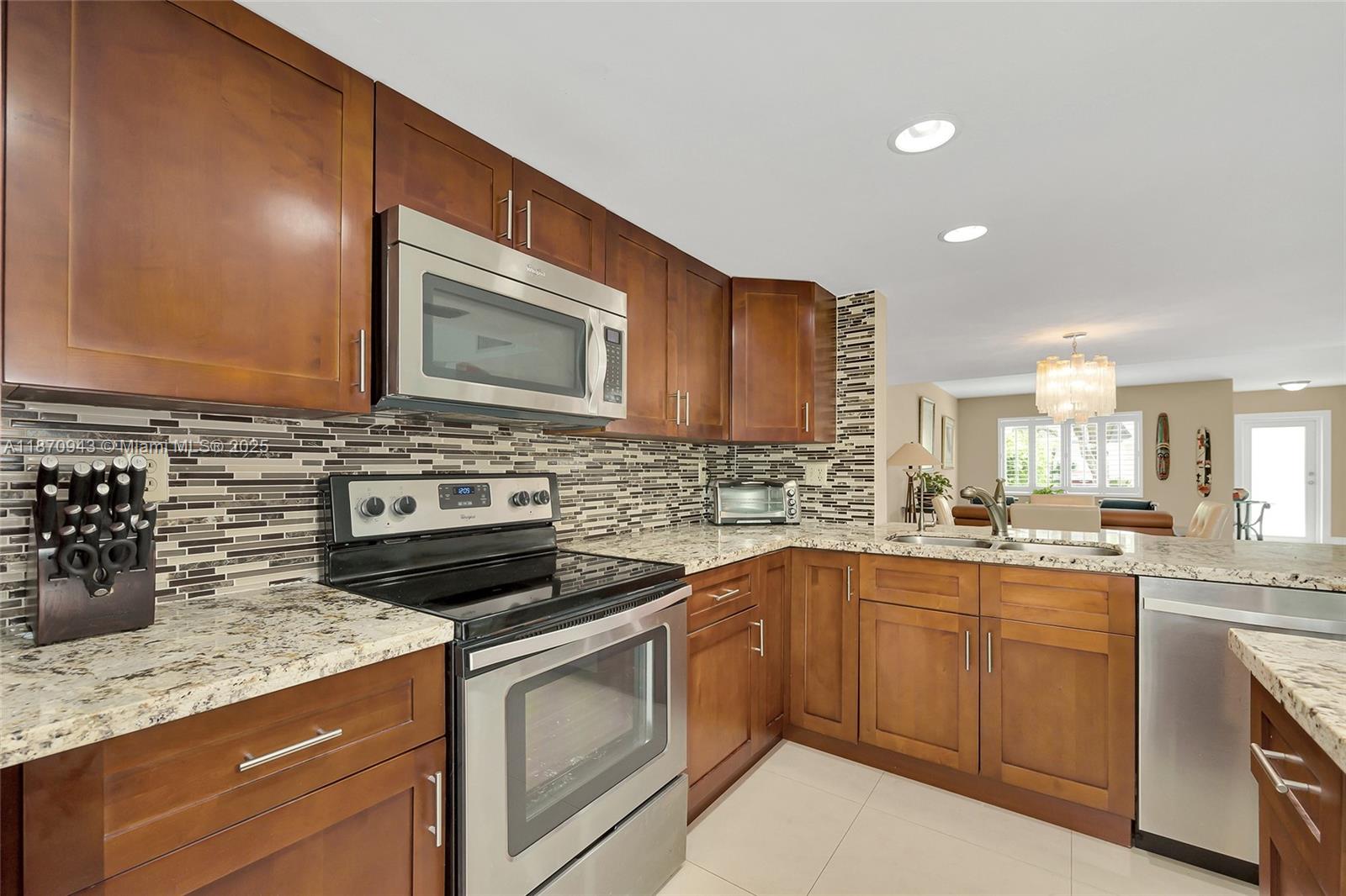 Photo of 715 27th Ave  (715), Hallandale Beach, Florida, 33009 - 