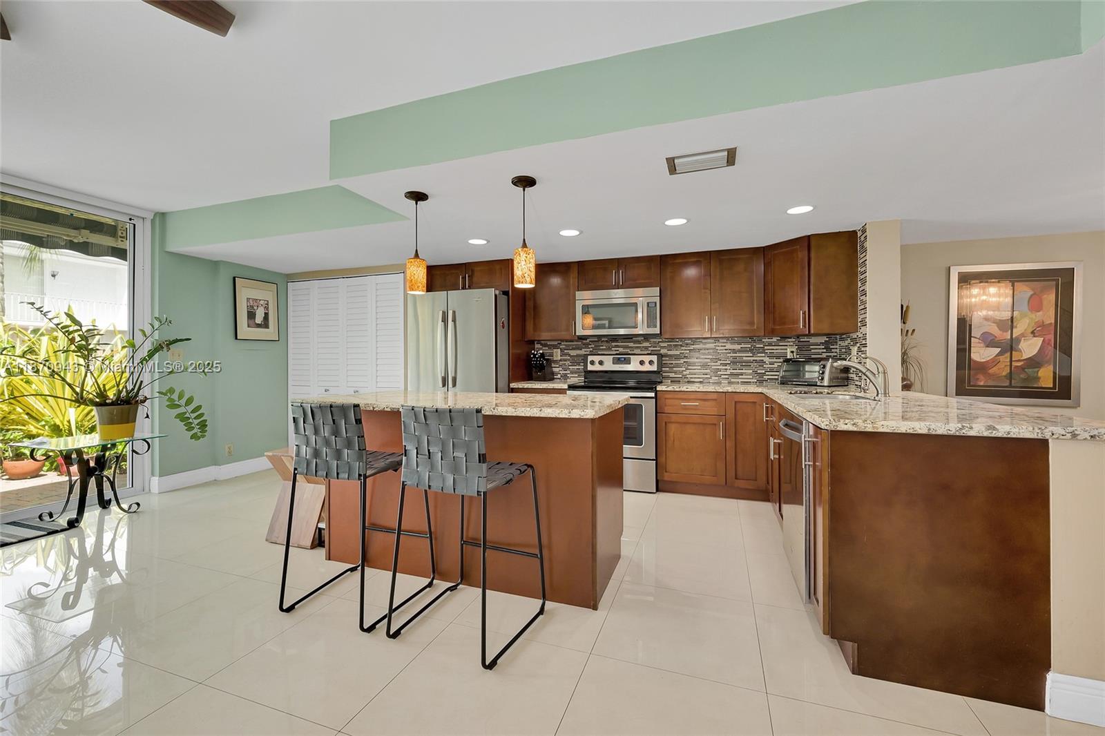 Photo of 715 27th Ave  (715), Hallandale Beach, Florida, 33009 - 
