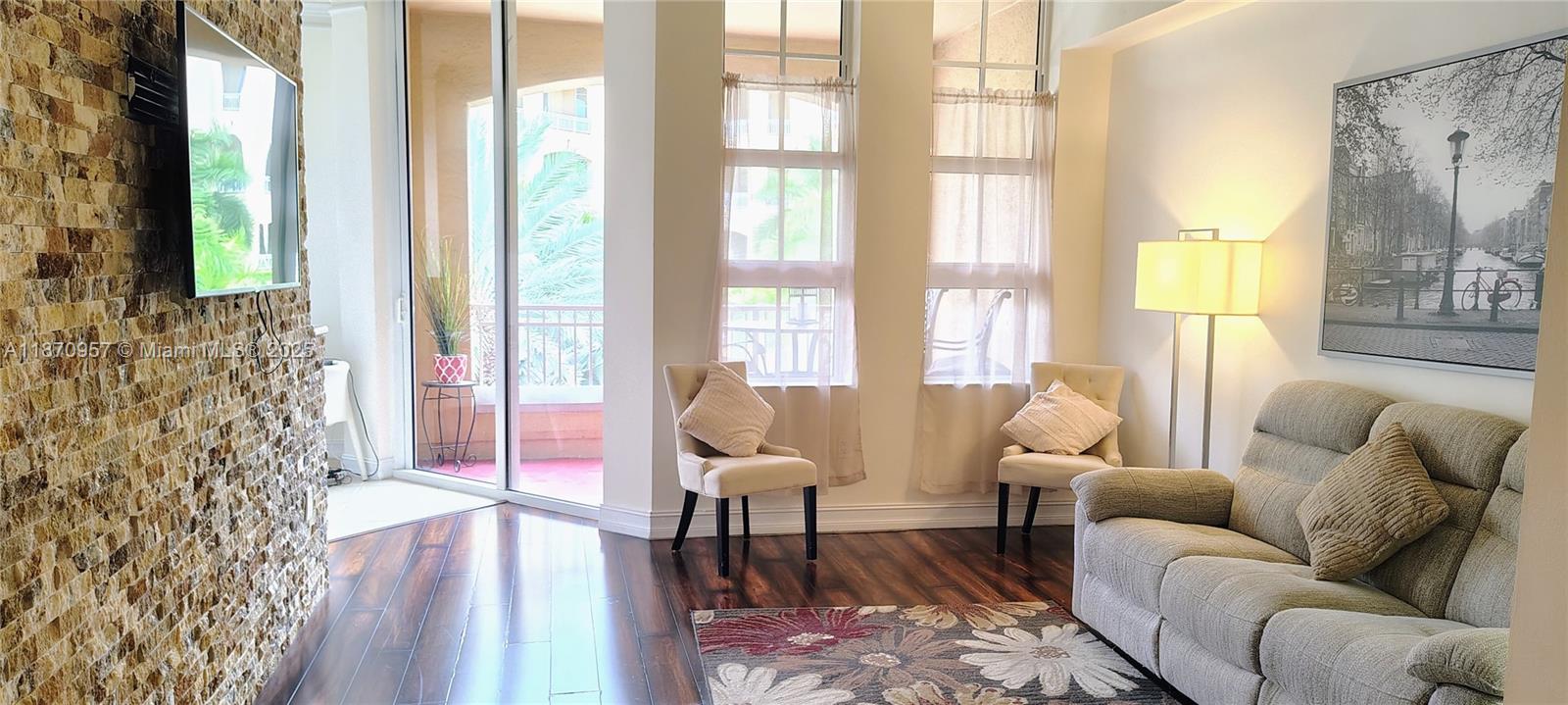 Photo of 3001 185th St  #428, Aventura, Florida, 33180 - 