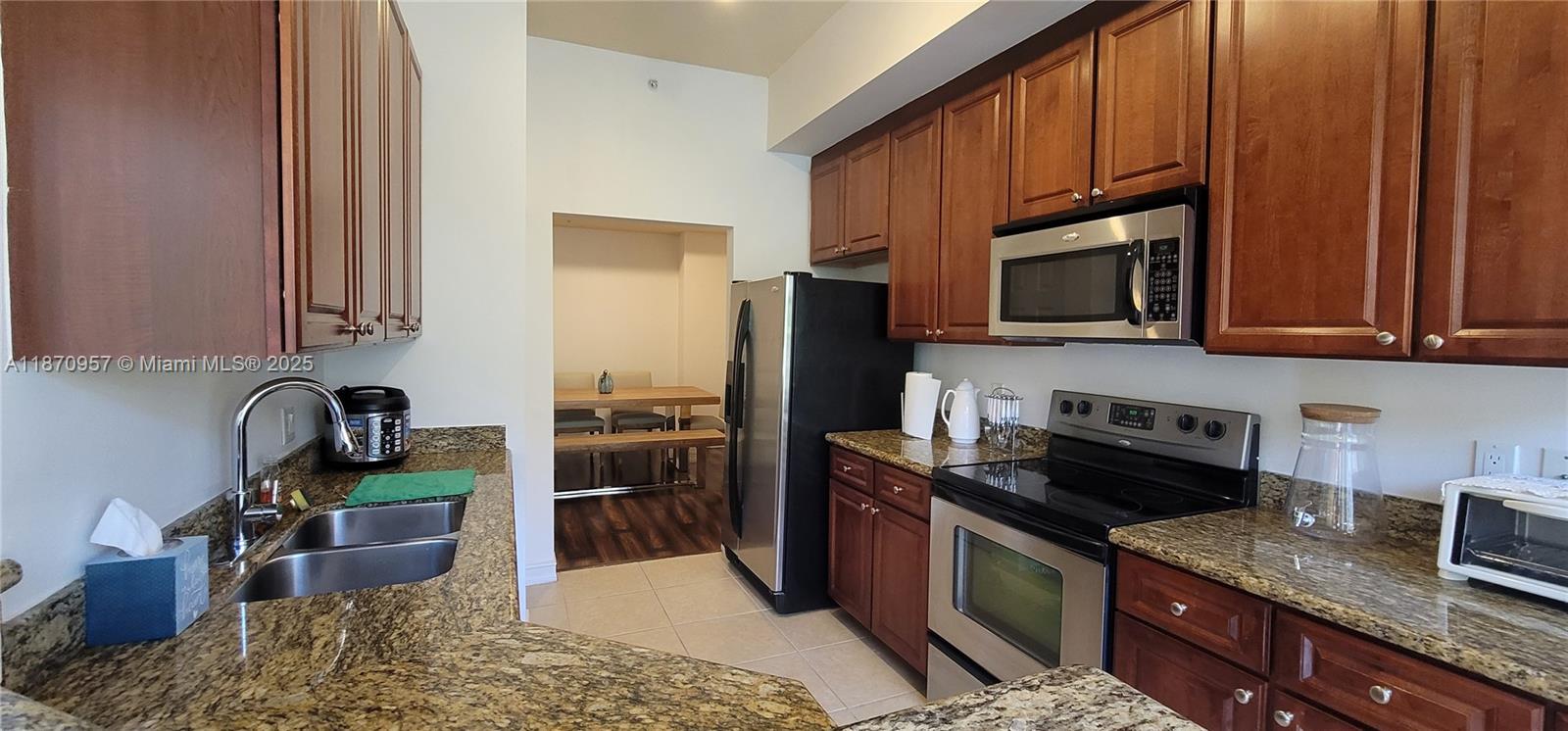 Photo of 3001 185th St  #428, Aventura, Florida, 33180 - 