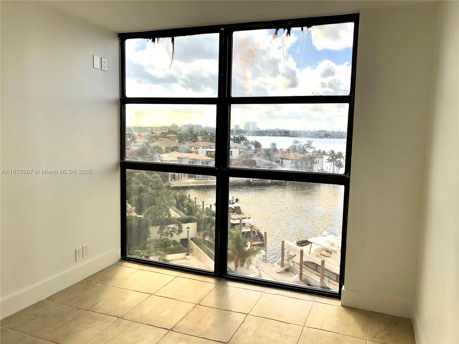 712 2 / 2 1350 sq. ft. $ 2025-09-15 0 Photo