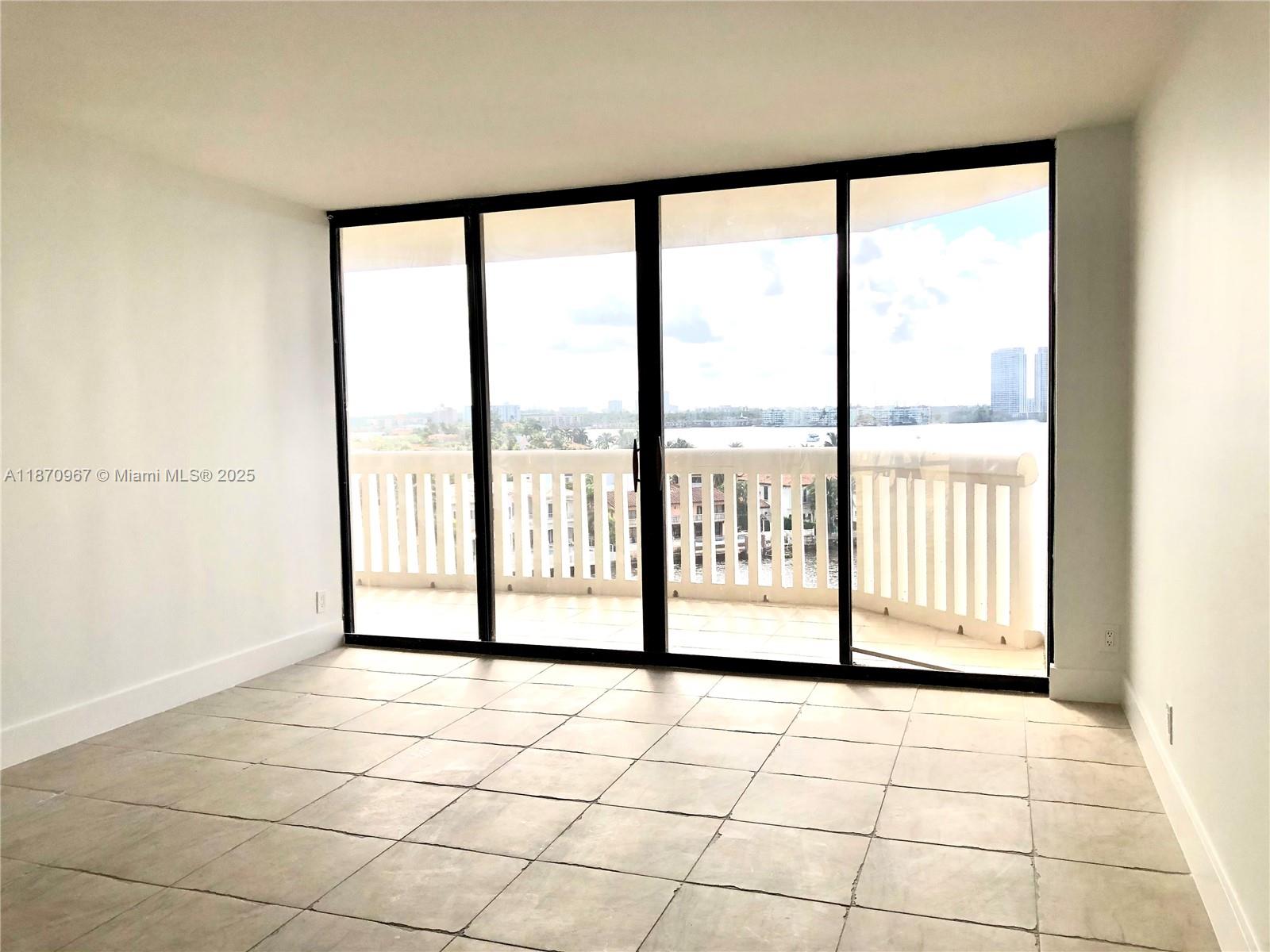 712 2 / 2 1350 sq. ft. $ 2025-09-15 0 Photo