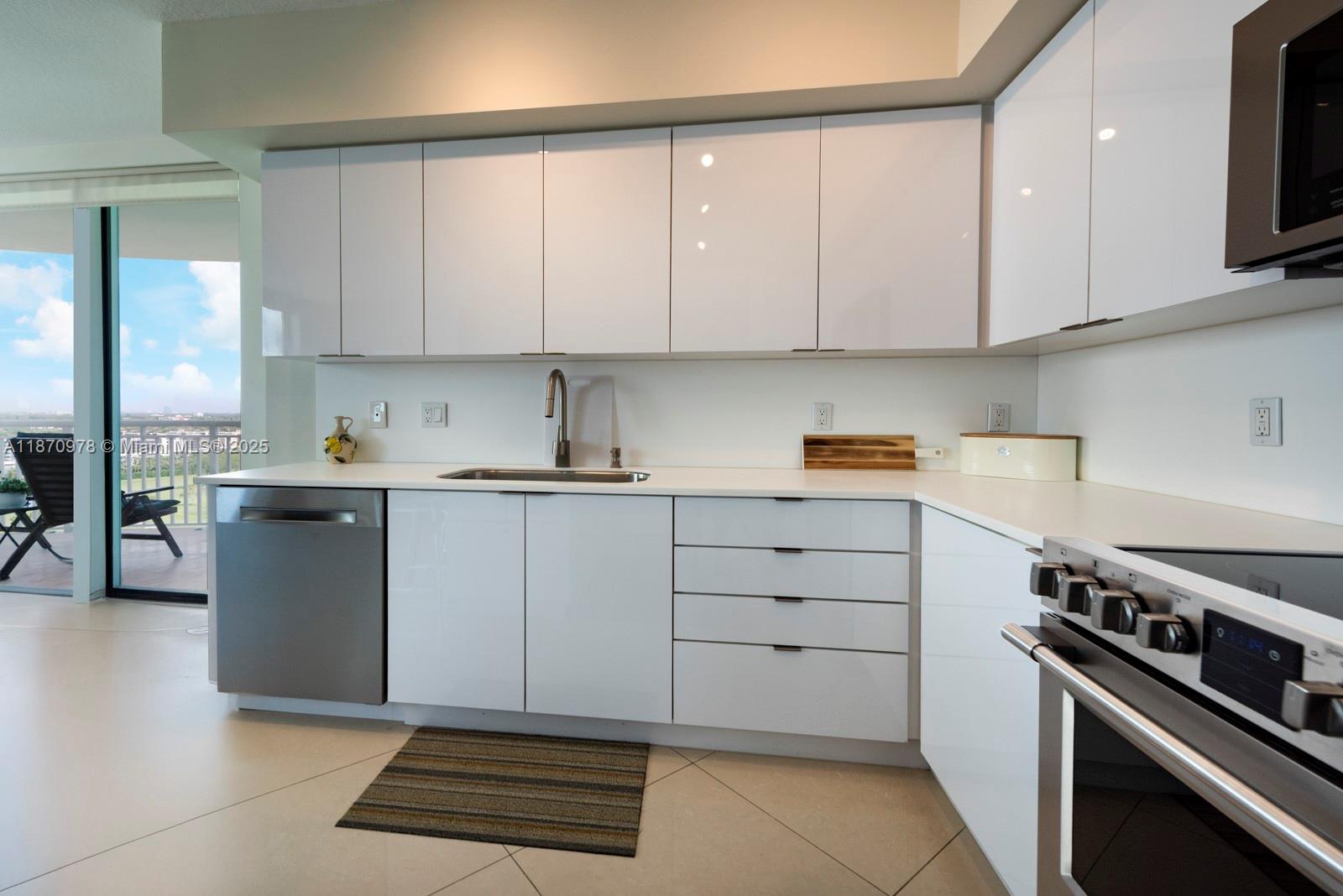 Photo of 1755 Hallandale Beach Blvd  #1502E, Hallandale Beach, Florida, 33009 - 